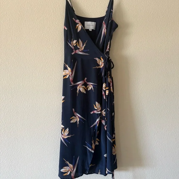 AMOUR VERT_ Silk Floral Navy Dress in Large - Picture 2 of 6